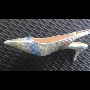 Alex Marie Gold Metallic Pumps